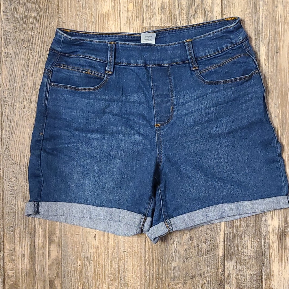 Time and Tru shorts
